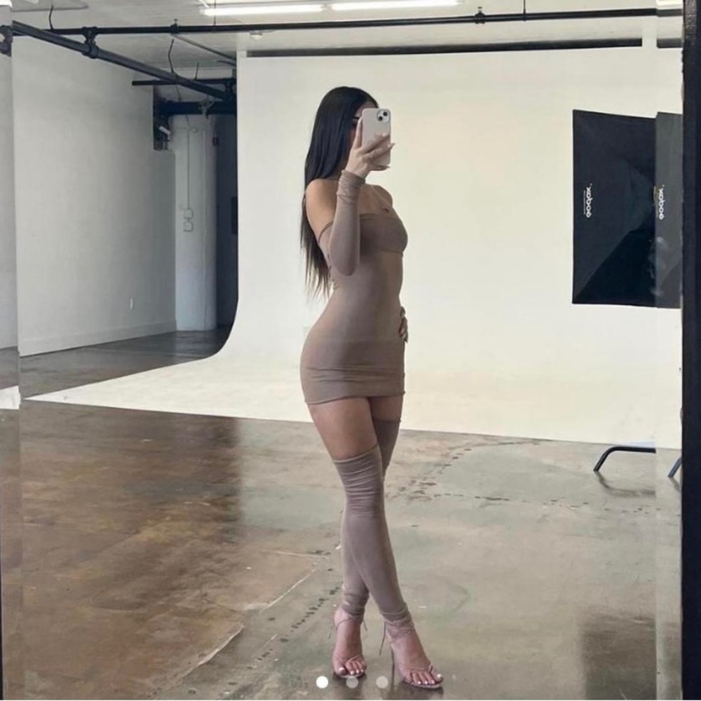 Dress + arm and leg sleeve set